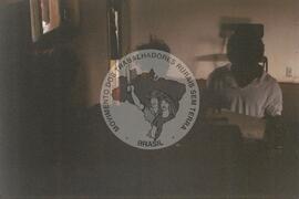 Formatura do Magistério (Santos-SP, jul. 1996) [fotografia] / Fotógrafo(a) : Douglas Mansur. -- Ref.: BR-SPMST_MST-SN-CIN_AMP_000894-006271-EDU.