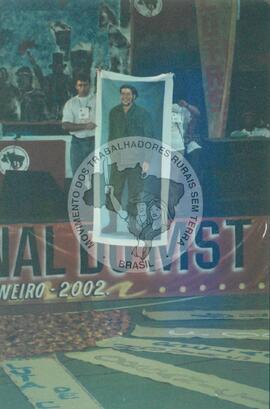 Encontro Estadual do MST, 10o (Belo Horizonte-MG, jan. 2002) [fotografia] / Fotógrafo(a) : Gildo Alves ; Pascoal August. -- Ref.: BR-SPMST_MST-SN-CIN_AMP_000932-007238-ENC.