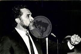 José Genoino (Brasil, [sem data]) [fotografia] / Fotógrafo(a) : Eduardo Tavares ; Regina Vilela. -- Ref.: BR-SPMST_MST-SN-CIN_AMP_001594-012182-PER.