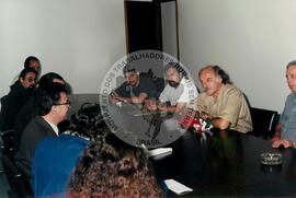 Embaixada brasileira no julgamento de José Rainha (Argentina, 1999) [fotografia] / Fotógrafo(a) : Carlos Calvo. -- Ref.: BR-SPMST_MST-SN-CIN_AMP_001091-008812-RIT.