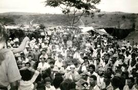Assentamento "Fazenda Georgina" do MST (São Mateus-ES, nov. 1986) [fotografia] / Fotógrafo(a) : Maria de Fátima Ribeiro. -- Ref.: BR-SPMST_MST-SN-CIN_AMP_000324-001568-ASS.