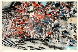 Mobilização (São Paulo-SP, 17 abr. 1988) [fotografia] / Fotógrafo(a) : Douglas Mansur. -- Ref.: BR-SPMST_MST-SN-CIN_AMP_000372-001802-AMT.