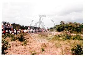 Manifestação e caminhada contra a base de Alcântara (Maranhão, 17 nov. 2002) [fotografia] / Fotógrafo(a) : Silvia Guimarães. -- Ref.: BR-SPMST_MST-SN-CIN_AMP_000530-002971-AMT.