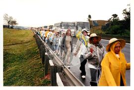 Ato contra a ALCA Grito dos Excluídos (São Paulo (Estado), 07 set. 2002) [fotografia] / Fotógrafo(a) : Douglas Mansur. -- Ref.: BR-SPMST_MST-SN-CIN_AMP_000400-002294-AMT.