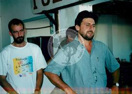 Partida de futebol entre o time do MST e do Chico Buarque (Rio de Janeiro (Estado), mar. 2000) [fotografia] / Fotógrafo(a) : Maysa Mendonça. -- Ref.: BR-SPMST_MST-SN-CIN_AMP_000805-005209-CUL.