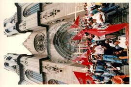 Mobilização (São Paulo-SP, 17 abr. 1988) [fotografia] / Fotógrafo(a) : Douglas Mansur. -- Ref.: BR-SPMST_MST-SN-CIN_AMP_000373-001893-AMT.