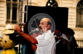 Manifestação (São Paulo-SP, [sem data]) [fotografia] / Fotógrafo(a) : Arquivo MST. -- Ref.: BR-SPMST_MST-SN-CIN_AMP_000410-002377-AMT.