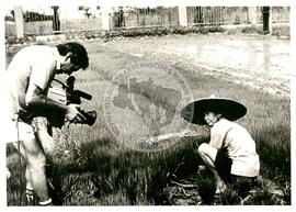 Agricultores chineses ([sem local], [sem data]) [fotografia] / Fotógrafo(a) : Arquivo MST. -- Ref.: BR-SPMST_MST-SN-CIN_AMP_001132-009358-RIT.