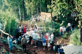 Acampamento " Nova Canudos- Fazenda Engenheiro D'Agua" do MST (Porto Feliz-SP, fev. 1999) [fotografia] / Fotógrafo(a) : Douglas Mansur. -- Ref.: BR-SPMST_MST-SN-CIN_AMP_000046-000277-ACP.