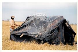 Acampamento "Guarantã" (São Paulo (Estado), jul. 1998) [fotografia] / Fotógrafo(a) : Douglas Mansur. -- Ref.: BR-SPMST_MST-SN-CIN_AMP_000045-000227-ACP.
