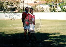 Partida de futebol entre o time do MST e do Chico Buarque (Rio de Janeiro (Estado), mar. 2000) [fotografia] / Fotógrafo(a) : Maysa Mendonça. -- Ref.: BR-SPMST_MST-SN-CIN_AMP_000805-005218-CUL.