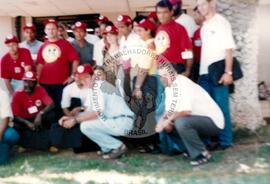Delegação do MST em Cuba – 40º Aniversário da ANAP (Cuba, 15 mai. 1999) [fotografia] / Fotógrafo(a) : Nilton Viana. -- Ref.: BR-SPMST_MST-SN-CIN_AMP_001043-008401-RIT.