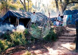 Assentamento "Tamarana" do MST (Paraná, [sem data]) [fotografia] / Fotógrafo(a) : Maria Luísa Mendonça. -- Ref.: BR-SPMST_MST-SN-CIN_AMP_000171-001226-ASS.