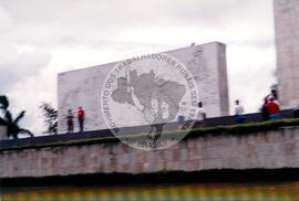 Delegação do MST em Cuba – 40º Aniversário da ANAP (Cuba, 15 mai. 1999) [fotografia] / Fotógrafo(a) : Nilton Viana. -- Ref.: BR-SPMST_MST-SN-CIN_AMP_001043-008398-RIT.