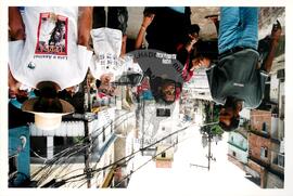 Semana Nacional de Cultura Brasileira e Reforma Agrária (Rio de Janeiro-RJ, 18 mar. 2002) [fotografia] / Fotógrafo(a) : Luciney Martins. -- Ref.: BR-SPMST_MST-SN-CIN_AMP_001822-013683-NDT.