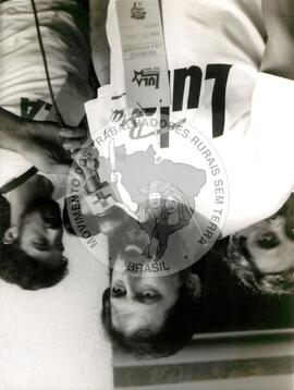 José Dirceu (Brasil, [sem data]) [fotografia] / Fotógrafo(a) : Antônio Tomanini ; Arquivo MST ; Bernardo Fernandes ; Débora Lerrer ; Douglas Mansur ; Mário de Freitas ; Regina Vilela. -- Ref.: BR-SPMST_MST-SN-CIN_AMP_001588-012158-PER.