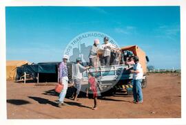 Acampamento do MST [sem identificação] (Promissão-SP, [sem data]) [fotografia] / Fotógrafo(a) : Douglas Mansur. -- Ref.: BR-SPMST_MST-SN-CIN_AMP_000056-000520-ACP.