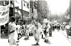 Passeata contra o massacre de Xanomanis (São Paulo (Estado), 1993) [fotografia] / Fotógrafo(a) : Debora Lerrer. -- Ref.: BR-SPMST_MST-SN-CIN_AMP_000386-002126-AMT.