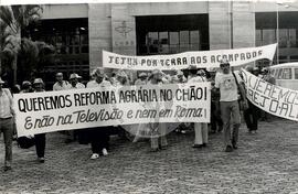 Jejum por Terra e Justiça (Distrito Federal (Brasil), 07 jul. 1986) [fotografia] / Fotógrafo(a) : Eduardo Tavares. -- Ref.: BR-SPMST_MST-SN-CIN_AMP_000566-003172-AMT.
