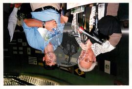 Lançamento da Agenda Latino Americana [com presença de] Sérgio Yahni (Mato Grosso do Sul, 27 set. 2002) [fotografia] / Fotógrafo(a) : Douglas Mansur. -- Ref.: BR-SPMST_MST-SN-CIN_AMP_001703-012720-PER.