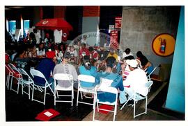 Encontro de Jovens do MST, na Ucicamp, 3o (Campinas-SP, 14 fev. 2001) [fotografia] / Fotógrafo(a) : Douglas Mansur. -- Ref.: BR-SPMST_MST-SN-CIN_AMP_000908-007001-ENJ.
