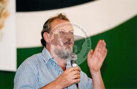 Seminário Nacional sobre Educação no Campo (Brasília-DF, 26 nov. 2002) [fotografia] / Fotógrafo(a) : Nivaldo Honório. -- Ref.: BR-SPMST_MST-SN-CIN_AMP_000113-000777-ACS.