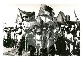 Encontro Estadual (Agudos-SP, mar. 1992) [fotografia] / Fotógrafo(a) : Douglas Mansur. -- Ref.: BR-SPMST_MST-SN-CIN_AMP_000941-007403-ENC.