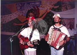 Chegada da Marcha Popular à Brasília (Brasília-DF, 07 out. 1999) [fotografia] / Fotógrafo(a) : Douglas Mansur. -- Ref.: BR-SPMST_MST-SN-CIN_AMP_001400-011216-MAC.