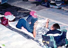 Chegada da Marcha Popular à Brasília (Brasília-DF, 07 out. 1999) [fotografia] / Fotógrafo(a) : Douglas Mansur. -- Ref.: BR-SPMST_MST-SN-CIN_AMP_001399-011151-MAC.
