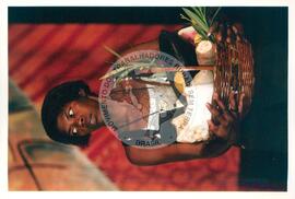 Semana Nacional de Cultura Brasileira e Reforma Agrária (Rio de Janeiro-RJ, 18 mar. 2002) [fotografia] / Fotógrafo(a) : Luciney Martins. -- Ref.: BR-SPMST_MST-SN-CIN_AMP_001814-013294-NDT.