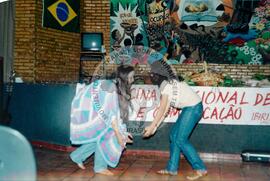 Oficina Nacional de Cultura e Comunicação (Minas Gerais, nov. 2000) [fotografia] / Fotógrafo(a) : Leticia Barqueta. -- Ref.: BR-SPMST_MST-SN-CIN_AMP_000827-005525-CUR.