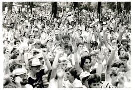 Plenária da CUT (Brasil, [sem data]) [fotografia] / Fotógrafo(a) : Douglas Mansur ; Regina Vilela. -- Ref.: BR-SPMST_MST-SN-CIN_AMP_000727-004765-CSS.