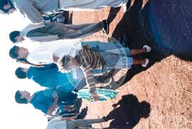 Visita a acampamento do MST [sem identificação] (Espírito Santo, [sem data]) [fotografia] / Fotógrafo(a) : Arquivo MST. -- Ref.: BR-SPMST_MST-SN-CIN_AMP_000006-000048-ACP.