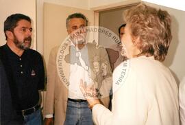 Encontro de Diolinda com personalidades no presídio Carandiru (São Paulo-SP, nov. 1995) [fotografia] / Fotógrafo(a) : [sem autoria] ; Renata Jubram. -- Ref.: BR-SPMST_MST-SN-CIN_AMP_000670-003796-ARV.