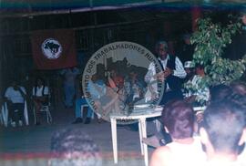 Delegação do MST em Cuba - 40º Aniversário da ANAP (Cuba, 15 mai. 1999) [fotografia] / Fotógrafo(a) : Nilton Viana. -- Ref.: BR-SPMST_MST-SN-CIN_AMP_001042-008313-RIT.