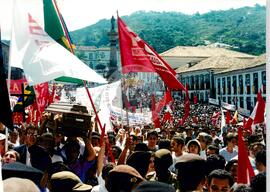 Manifestação (Ouro Preto-MG, 21 set. 1999) [fotografia] / Fotógrafo(a) : Rogério Reis. -- Ref.: BR-SPMST_MST-SN-CIN_AMP_000535-003031-AMT.