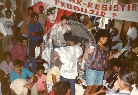 Audiência no INCRA (Minas Gerais, 12 set. 1991) [fotografia] / Fotógrafo(a) : Gilson Rodrigues. -- Ref.: BR-SPMST_MST-SN-CIN_AMP_000649-003672-ARV.