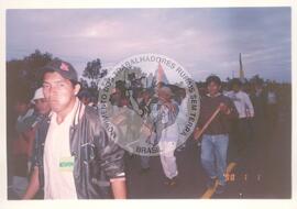 Marcha MST-Bolivia e encontro contra a ALCA (Bolivia, 16 mai. 2002) [fotografia] / Fotógrafo(a) : Joaquin Piñero (Kima). -- Ref.: BR-SPMST_MST-SN-CIN_AMP_001088-008787-RIT.