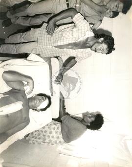 Trabalhador Rural ferido (Goiás, 1987) [fotografia] / Fotógrafo(a) : João Ripper. -- Ref.: BR-SPMST_MST-SN-CIN_AMP_001788-012936-VPP.