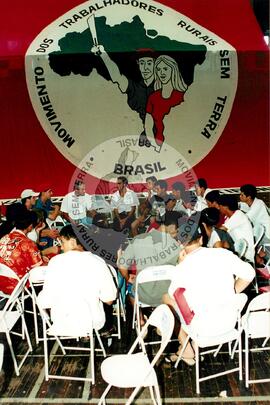 Encontro de Jovens do MST, na Ucicamp, 3o (Campinas-SP, 14 fev. 2001) [fotografia] / Fotógrafo(a) : Douglas Mansur ; João Zinclar. -- Ref.: BR-SPMST_MST-SN-CIN_AMP_000902-006716-ENJ.