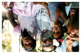 Semana Nacional de Cultura Brasileira e Reforma Agrária (Rio de Janeiro-RJ, 18 mar. 2002) [fotografia] / Fotógrafo(a) : Luciney Martins. -- Ref.: BR-SPMST_MST-SN-CIN_AMP_001813-013225-NDT.