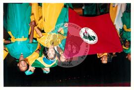 Semana Nacional de Cultura Brasileira e Reforma Agrária (Rio de Janeiro-RJ, 18 mar. 2002) [fotografia] / Fotógrafo(a) : Luciney Martins. -- Ref.: BR-SPMST_MST-SN-CIN_AMP_001814-013276-NDT.