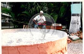 Semana Nacional de Cultura Brasileira e Reforma Agrária (Rio de Janeiro-RJ, 18 mar. 2002) [fotografia] / Fotógrafo(a) : João Laet. -- Ref.: BR-SPMST_MST-SN-CIN_AMP_001810-013064-NDT.