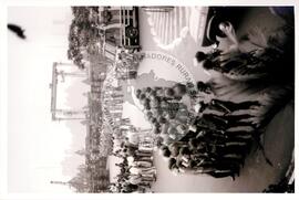 Greve na Ford (São Bernardo do Campo-SP, 1990) [fotografia] / Fotógrafo(a) : Roberto Parizotti. -- Ref.: BR-SPMST_MST-SN-CIN_AMP_000377-001980-AMT.