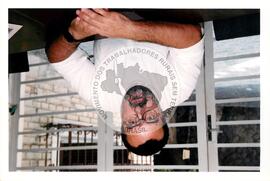 José Arbex Júnior [revista Caros Amigos, jornalista, PUC-SP, professor] (Brasil, [sem data]) [fotografia] / Fotógrafo(a) : Douglas Mansur ; João Ziclar. -- Ref.: BR-SPMST_MST-SN-CIN_AMP_001581-012142-PER.