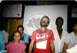 Encontro Estadual dos Sem Terra, 1o (Rio de Janeiro (Estado), 05 out. 1986) [fotografia] / Fotógrafo(a) : Arquivo MST. -- Ref.: BR-SPMST_MST-SN-CIN_AMP_000936-007396-ENC.