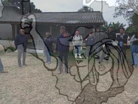 [Título n/d] : lote nº 002, pasta nº 000033, doc. nº 000001 [imagem] / Fotógrafo(a) : [autoria n/d].