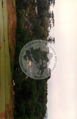 Ocupação Fazenda Dissenha (Abelardo Luz-SC, nov. 1997) [fotografia] / Fotógrafo(a) : Dirceu P. Vieira. -- Ref.: BR-SPMST_MST-SN-CIN_AMP_001837-014020-OCU.