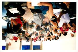 Semana Nacional de Cultura Brasileira e Reforma Agrária (Rio de Janeiro-RJ, 18 mar. 2002) [fotografia] / Fotógrafo(a) : João Laet. -- Ref.: BR-SPMST_MST-SN-CIN_AMP_001811-013133-NDT.