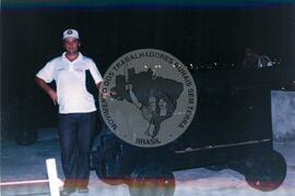 Delegação do MST em Cuba - 40º Aniversário da ANAP (Cuba, 15 mai. 1999) [fotografia] / Fotógrafo(a) : Nilton Viana. -- Ref.: BR-SPMST_MST-SN-CIN_AMP_001042-008336-RIT.